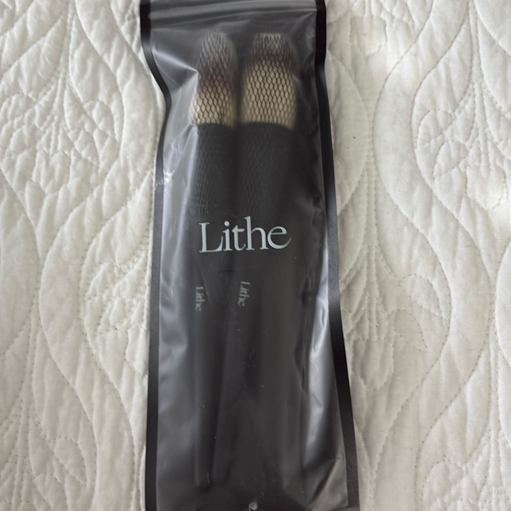 Lithe Black Makeup Brush Set. Brand new unopened